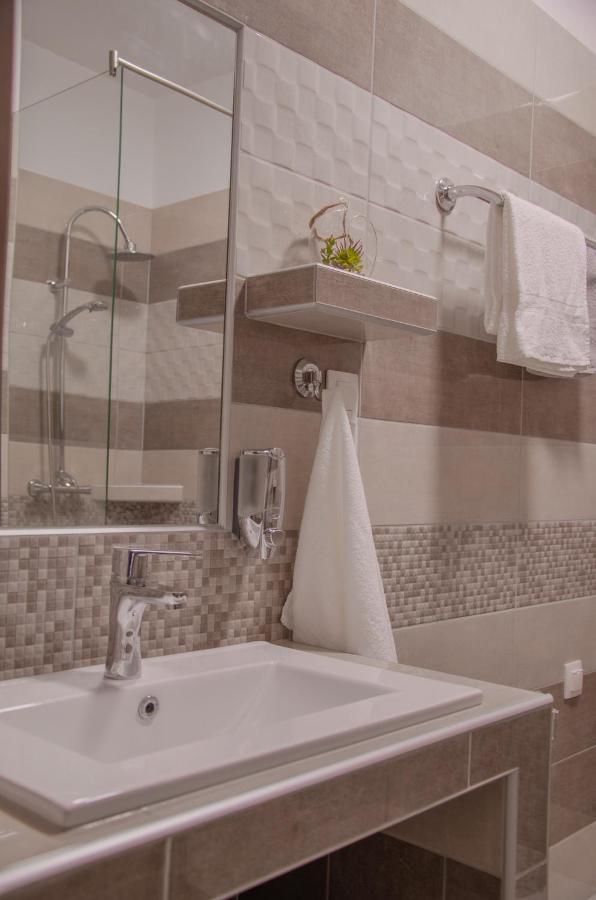 Oros House Apartmanház Orosháza Kültér fotó