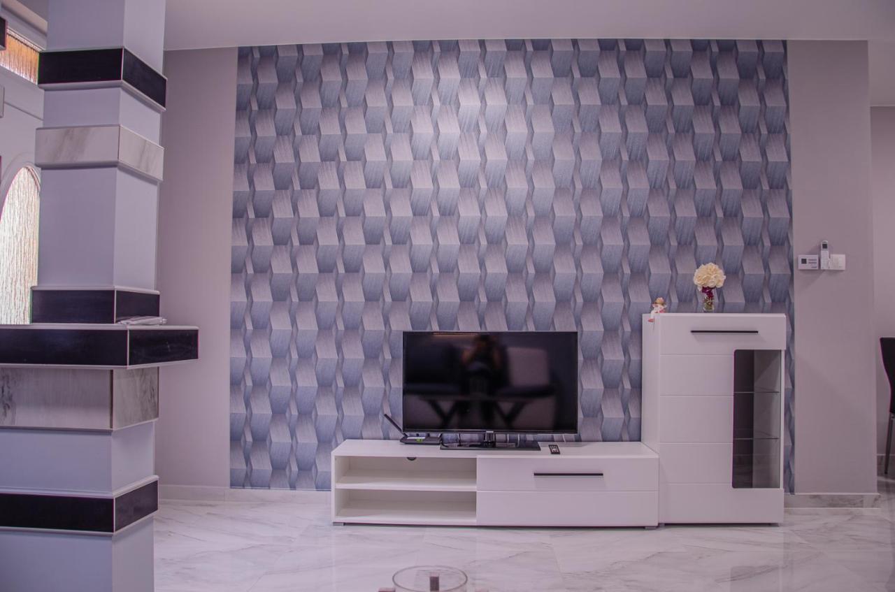 Oros House Apartmanház Orosháza Kültér fotó