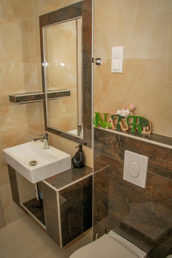 Oros House Apartmanház Orosháza Kültér fotó