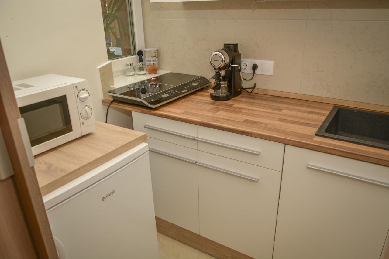 Oros House Apartmanház Orosháza Kültér fotó